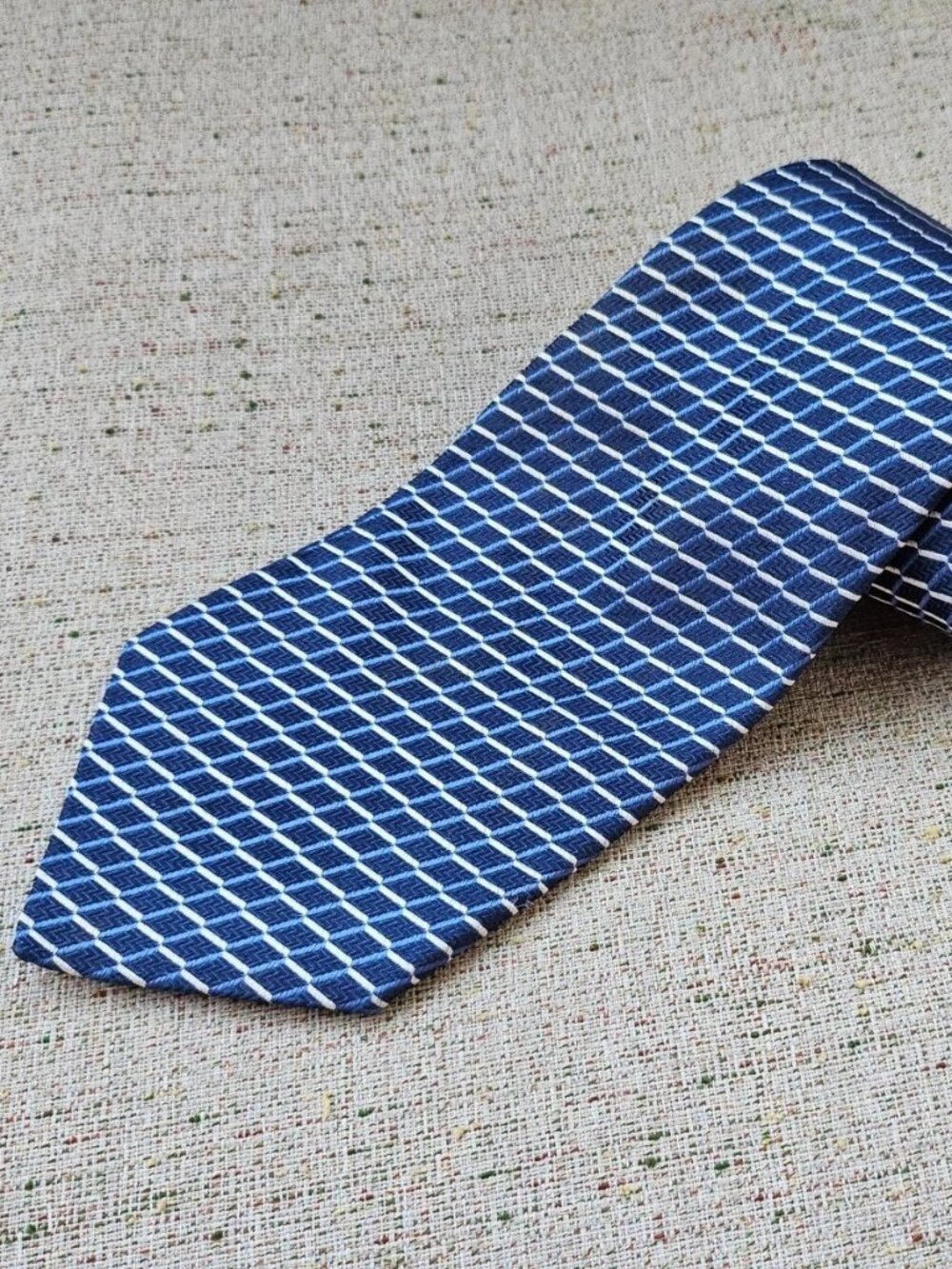 Vintage Bachrach Men Tie Blue Tone Necktie Classic Neck Tie 100% Silk Made USA